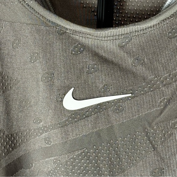 Nike Court Slam Dri-FIT Tennis Tank NWT Women’s L Gray Athleisure Top - Picture 3 of 9